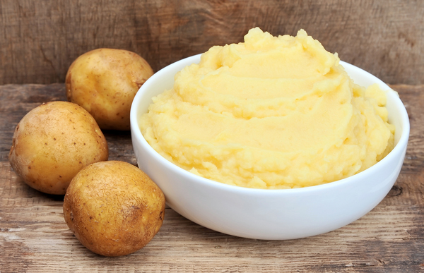 Treat Dry Skin, Wrinkles and Spots with Potatoes | Top Natural Remedies