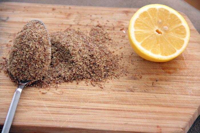Lemon Juice and Flaxseeds – Excellent Digestive Remedy