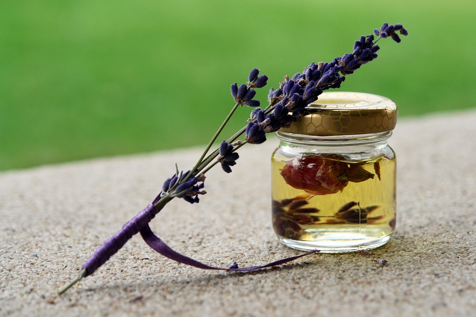 lavender essential oil for cancer